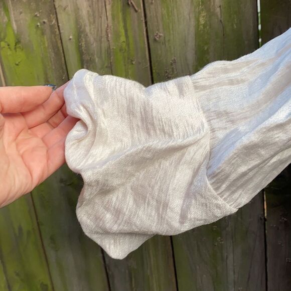 Shimmer Ruffle sleeve top sz. M - Picture 3 of 3